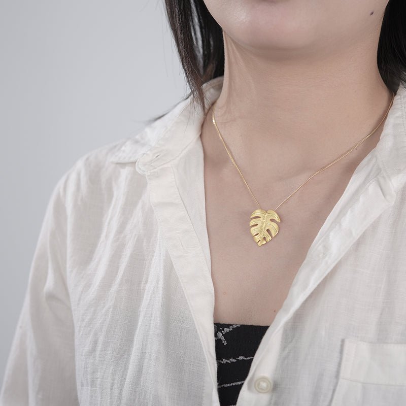 Monstera Petit - Handmade Pendant