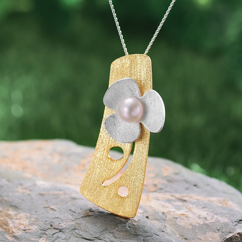 Fresh Clover - Handmade Pendant - MetalVoque