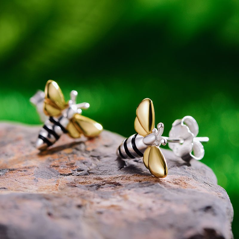 Lovely Honey Bee - Stud Earrings - MetalVoque