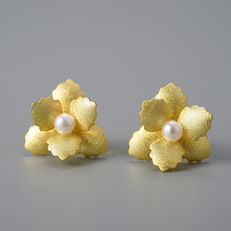 Begonia Pearl - Stud Earrings | NEW