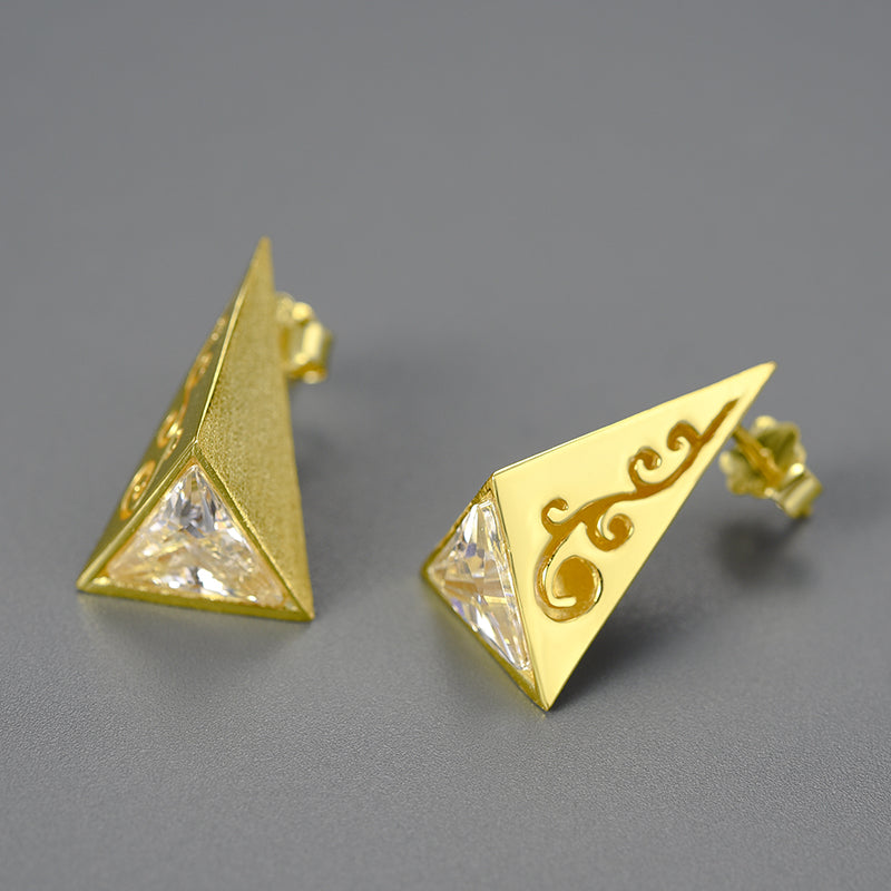 Zircon Pyramid - Stud Earrings