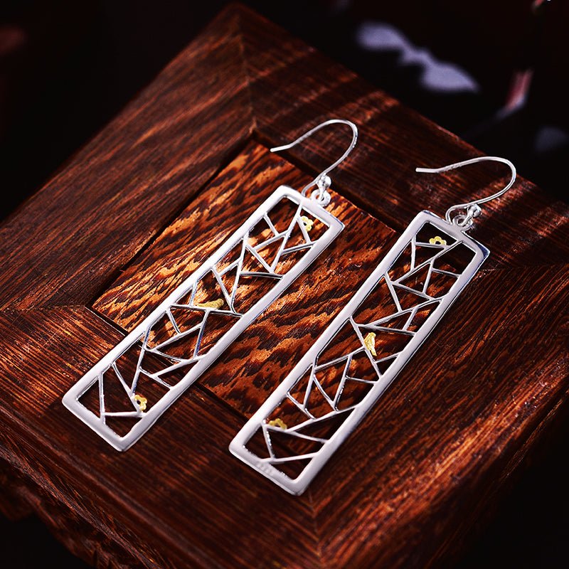 Outside my Window - Dangle Earrings | NEW - MetalVoque