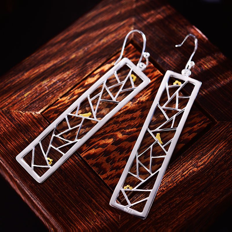 Outside my Window - Dangle Earrings | NEW - MetalVoque