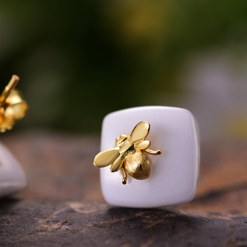 Bee Kiss - Stud Earrings - MetalVoque