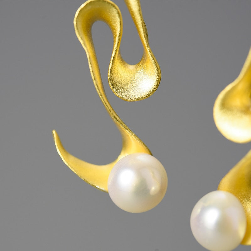 Spiral Pearl - Dangle Earrings