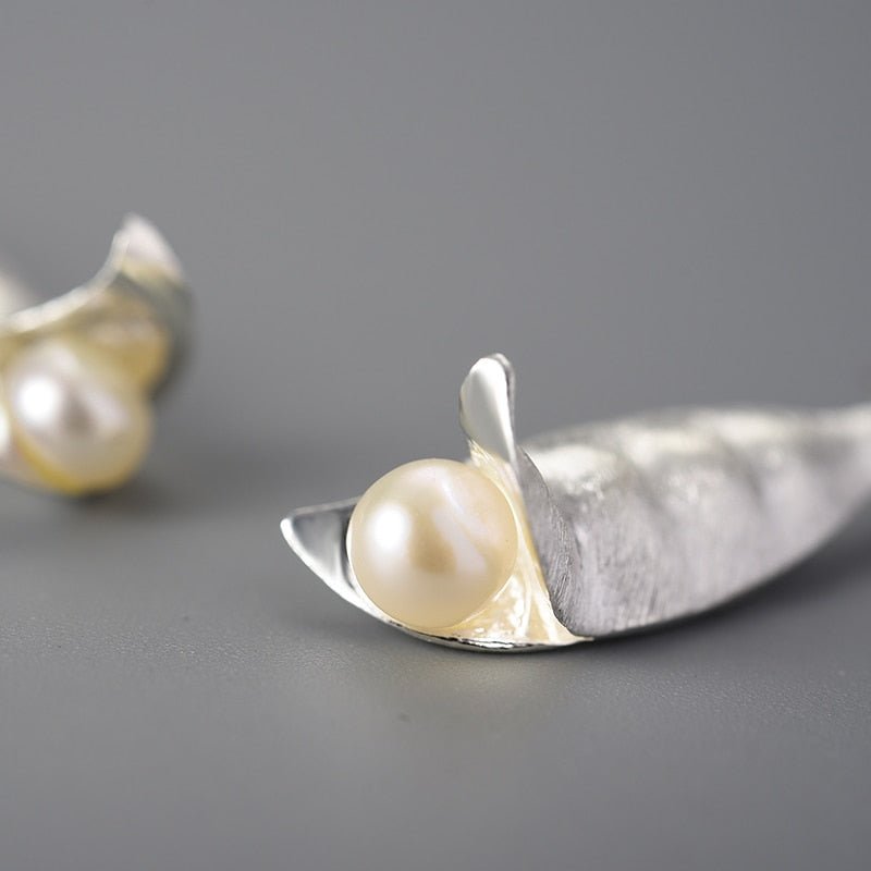 Peapod Pearl - Dangle Earrings