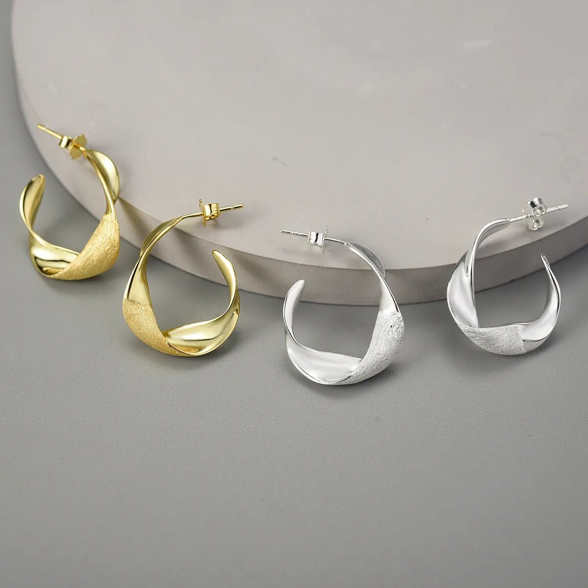 Curled Leaf  - Hoop Earrings | NEW