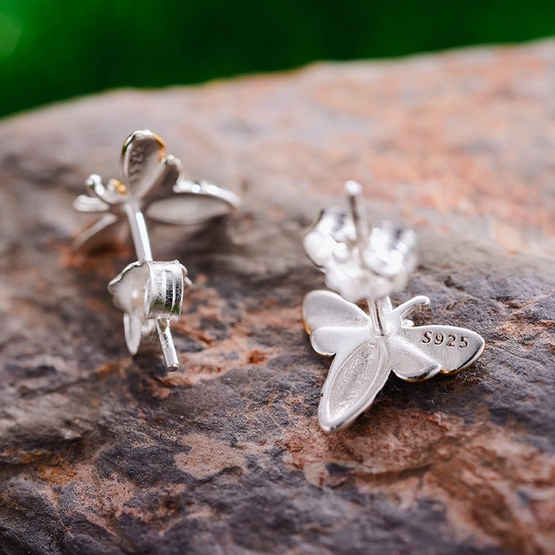 Lovely Honey Bee - Stud Earrings - MetalVoque