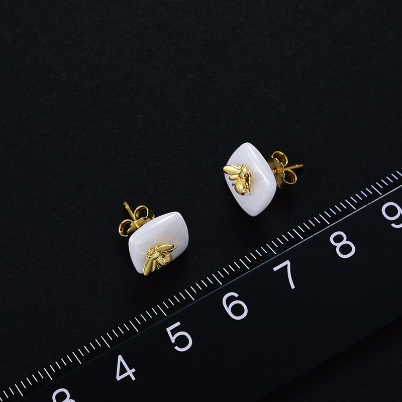 Bee Kiss - Stud Earrings - MetalVoque