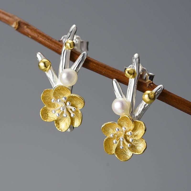 Winter Blossom - Stud Earrings